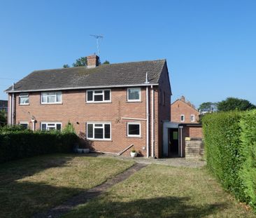 2 bed Semi-Detached - To Let - Photo 5