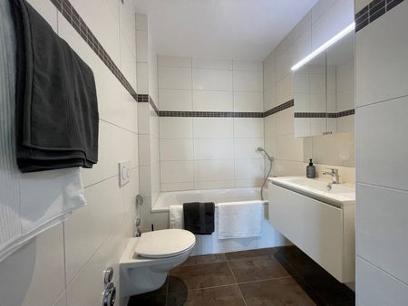 3.5 Zimmer, 80 m², 2. Stock - Photo 3