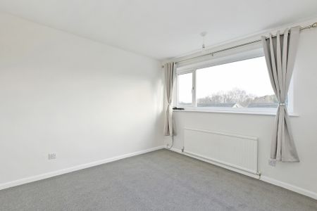 142 Coniston Road, S18 - Photo 3