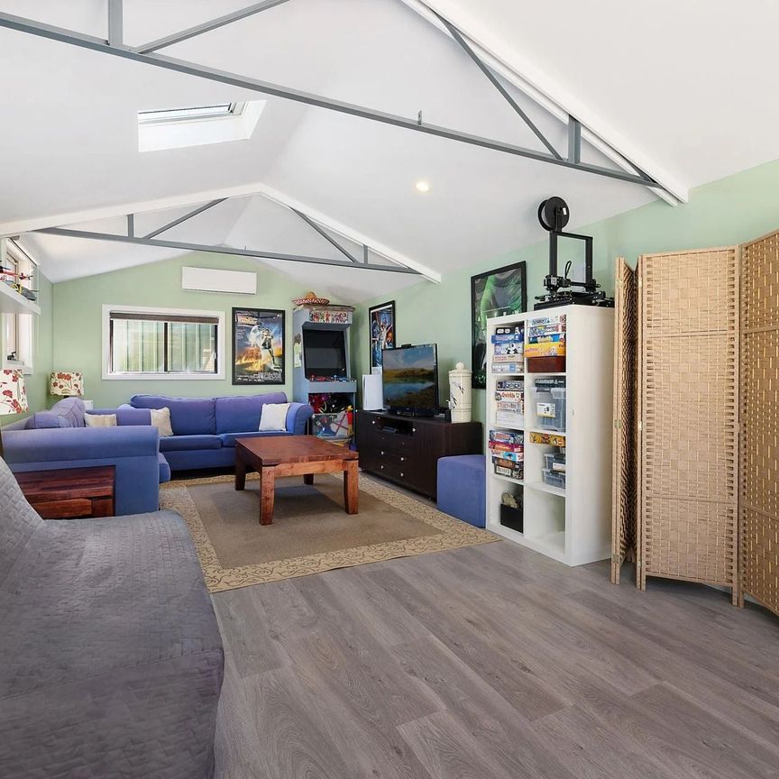 Kaleen, Canberra - Photo 1