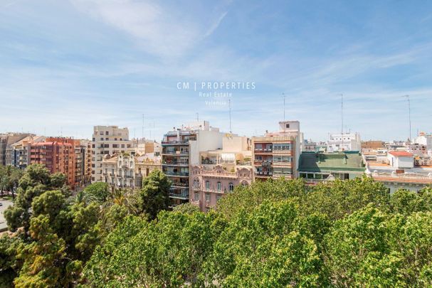 Piso de alquiler en Marques del Turia, Gran Via - Photo 1