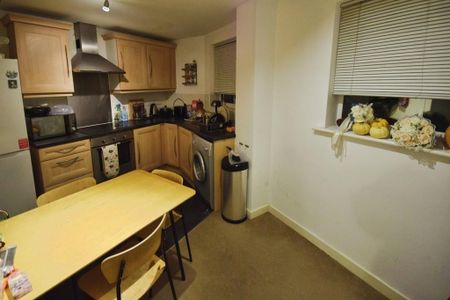 2 bedroom apartment to rent - Photo 5