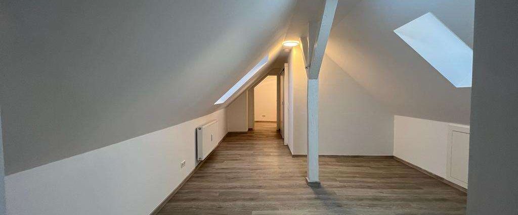 KL - City, 5 ZKB, 2 Bäder, neue Einbauküche, Stellplatz - Foto 1