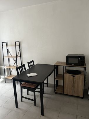 Location Appartement 1 pièce 19m² MARSEILLE 9ème - Photo 1