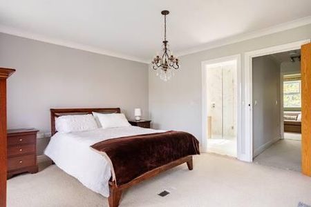 4 bedroom townhouse to rent - Photo 3