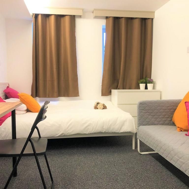 Studio to rent - Photo 1