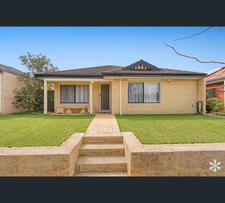 16 Jutland Avenue, Baldivis, WA 6171 - Photo 1