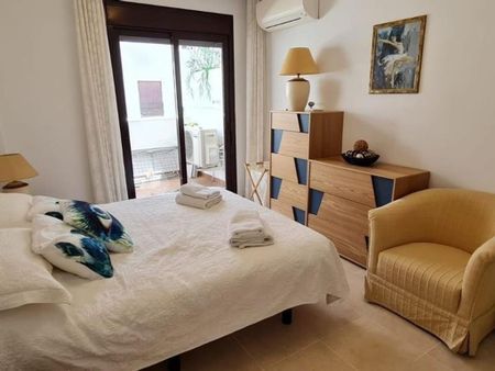 Luxury Apartment for rent in Marbella, Andalusia - Photo 5