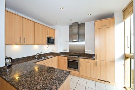 Kirkpatrick House, Spencer Dock, Dublin 1, D01 A9W7. - Photo 5