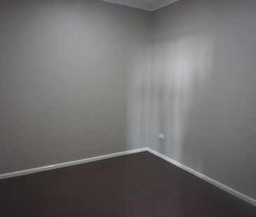 2/260 Flagstaff Rd - Photo 4