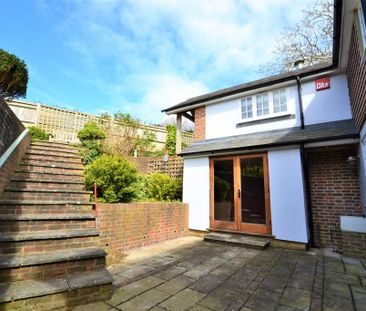 3 bedroom detached house to rent - Photo 2