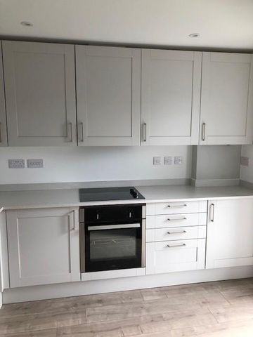 3 bedroom terraced house to rent - Photo 3