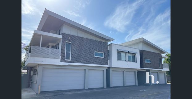 Modern Two bedroom Apartment in the Heart of Wareemba Village - Photo 1