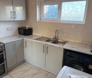 3 Bedroom Flat To Let - Photo 5