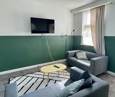 3 bedroom terraced house to rent - Photo 1