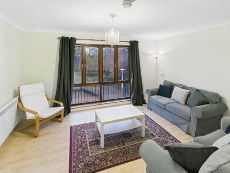 2 bedroom flat to rent - Photo 2