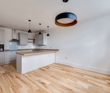 An exceptional two bedroom duplex apartment offering generous accom... - Photo 1