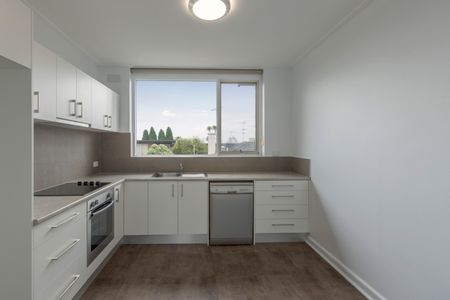 4/306 Glen Eira Road, Elsternwick VIC 3185 - Apartment For Rent | Domain - Photo 2