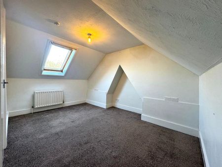 2 bedroom end of terrace house to rent - Photo 3