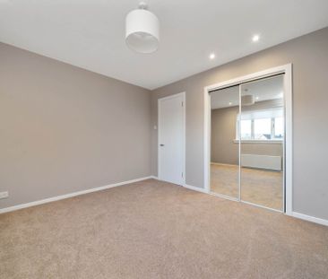 Price £1,900 pcm - Available Now - Unfurnished - Photo 5