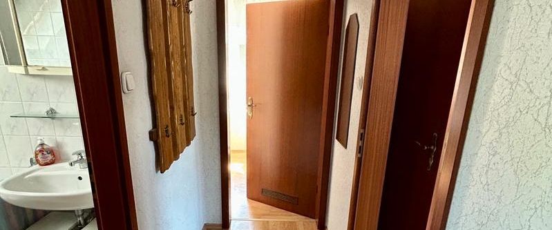 Zentrale Dachgeschosswohnung Engelskirchen (Köln Pendlerwohnung) - Foto 1