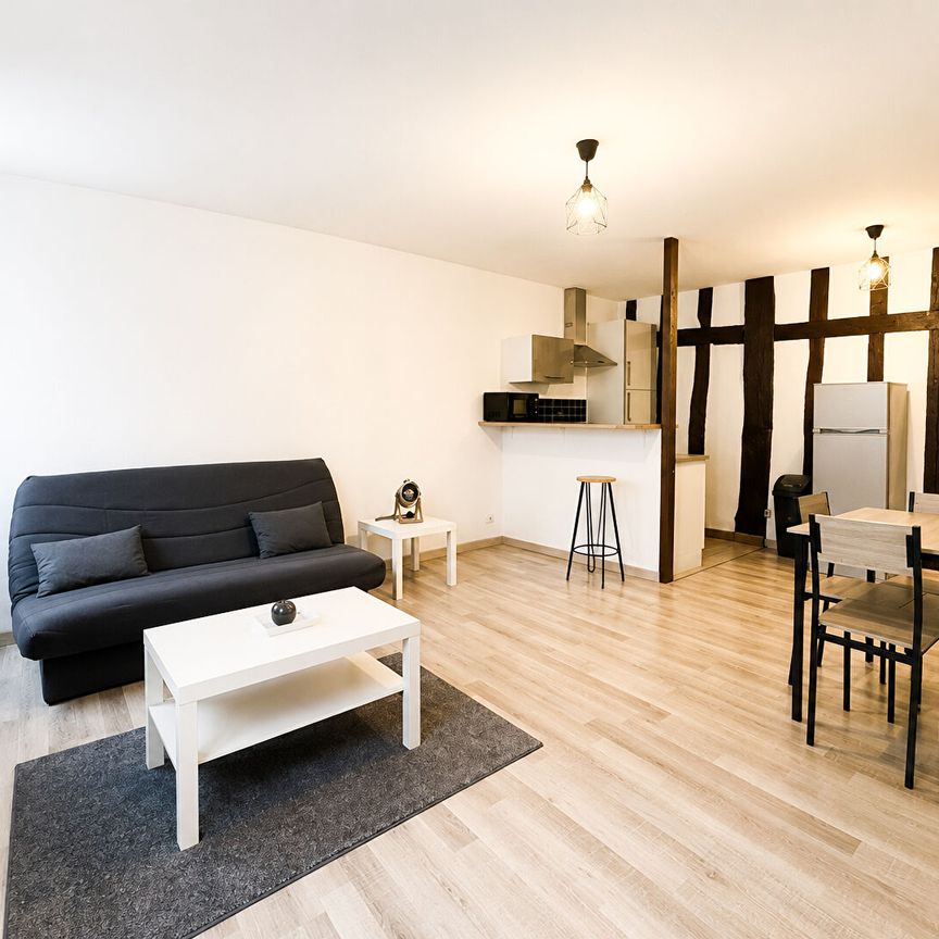 Location Appartement 2 pièces 58m² CHALONS EN CHAMPAGNE 51000 - Photo 1