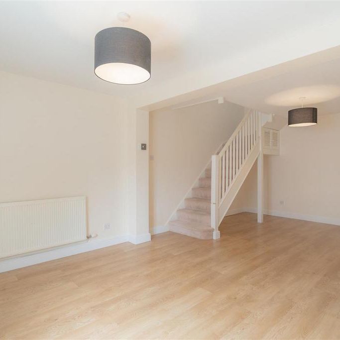 2 bedroom terraced house to rent - Photo 1