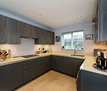 Clay Lane, Fishbourne, PO18 8DW - Photo 2