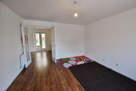 2 bedroom detached house to rent - Photo 2