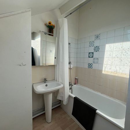 Location Appartement 1 pièce 16m² LILLE 59000 - Photo 4