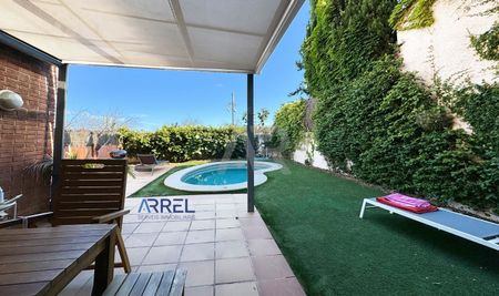 Casa adosada de alquiler en Carrer Avellaners, Alella - Photo 5