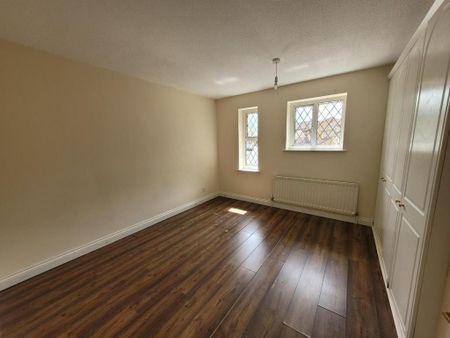 4 bedroom detached house to rent - Photo 3