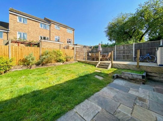 Jocelyns, CM17, Old Harlow - Photo 1