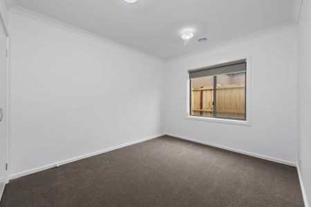 Stunning 4-Bedroom Family Home in Winter Valley - Photo 2