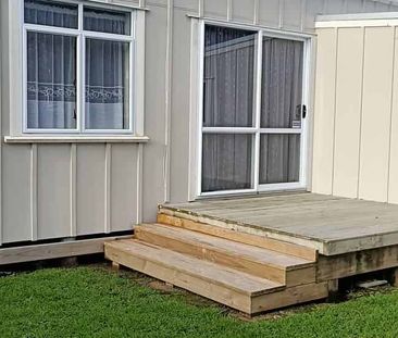 Easy care home right in town - Photo 5