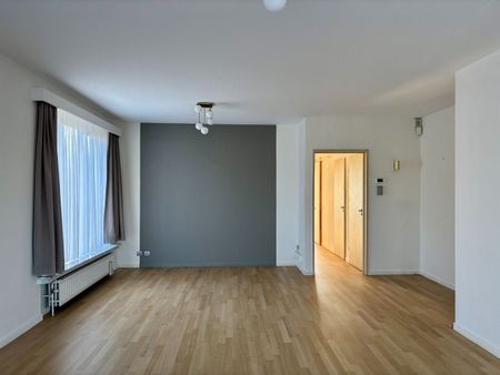 Lichtrijk appartement met 3 slaapkamers in het centrum van Schoten! - Foto 4