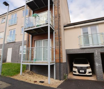 2 Bedroom Home – Professional Let - Photo 2