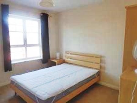 2 Bedroom Flat - Photo 4