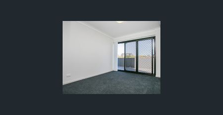 Furnished 3 beds 2bath apartment for rent in the heart of Chermside - Photo 3