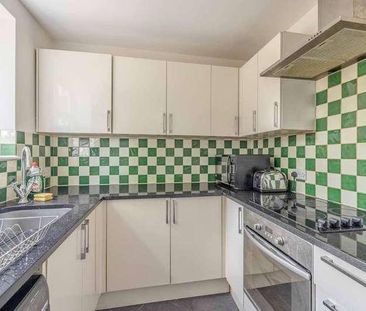 Knowles Close, West Drayton, UB7 - Photo 3