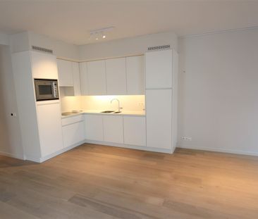 Zeer verzorgd twee-slaapkamer appartement met terras - Photo 1