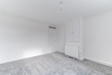 2 bed apartment to rent in Bristol Road South, Birmingham, B31 - Photo 5