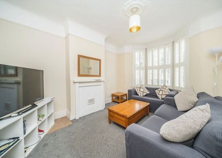 Hereward Road, SW17 7EY, London - Photo 3