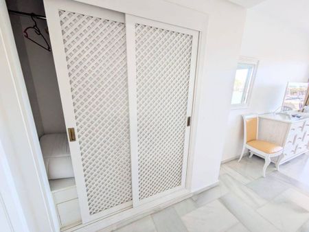 2 room luxury Apartment for rent in Benalmádena, Spain - Photo 3