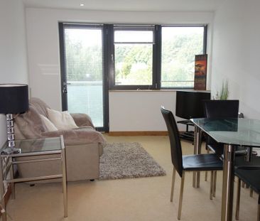 2 bedroom flat to rent - Photo 4