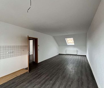 Helle Dachgeschoss-Wohnung | ab sofort bezugsfrei - Photo 6