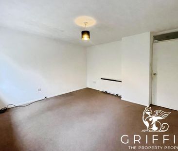 Kiln Way, Badgers Dene, Grays, RM17 - Photo 1