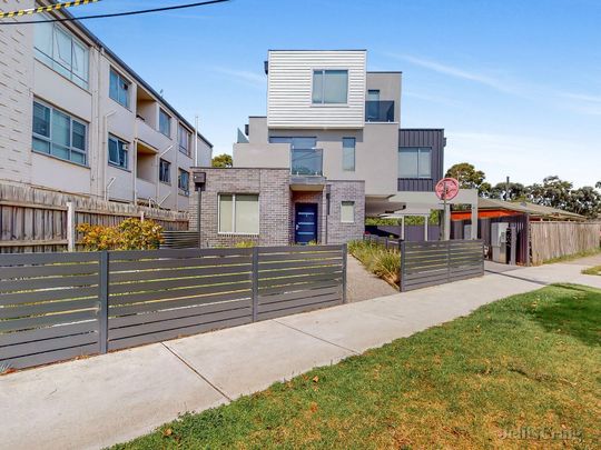 1/156 Napier Street, Essendon - Photo 1