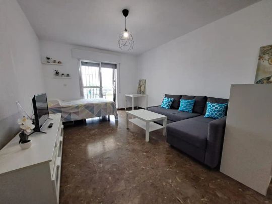Estudio de alquiler en Avenida Marysol, 73, Solymar - Photo 1
