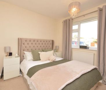 2 bedroom semi-detached bungalow to rent - Photo 6
